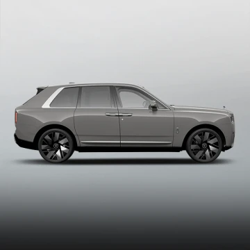 Rolls Royce Cullinan Side View